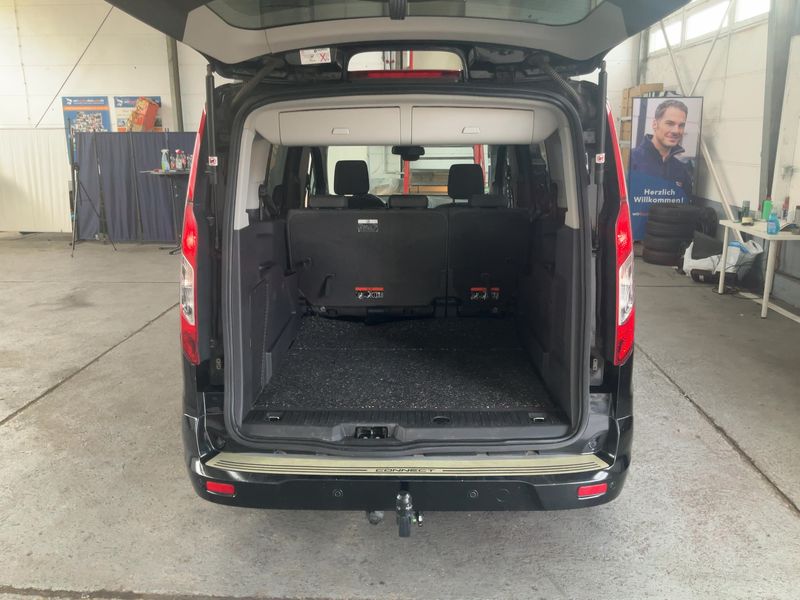 Ford Grand Tourneo Connect 1.6 TDCi Titanium 2014 – снимка 15
