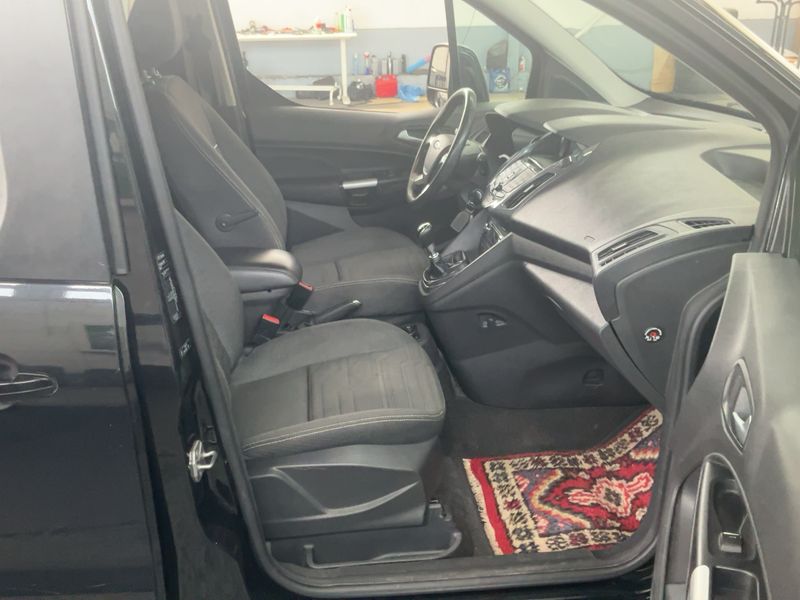 Ford Grand Tourneo Connect 1.6 TDCi Titanium 2014 – снимка 16