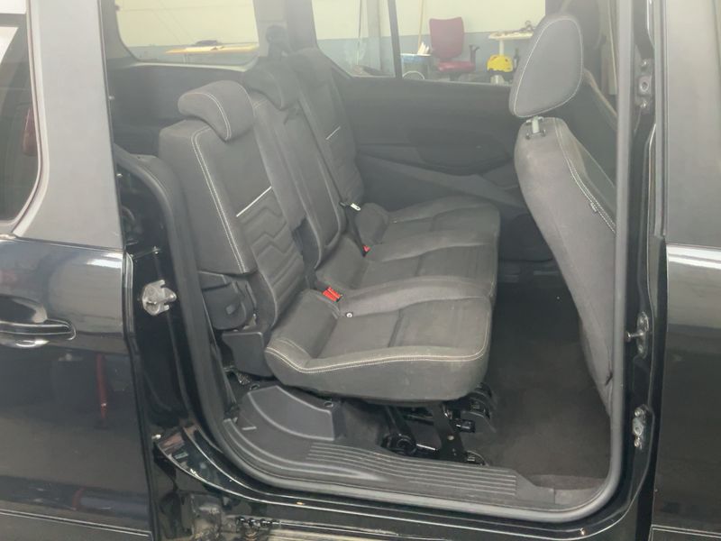 Ford Grand Tourneo Connect 1.6 TDCi Titanium 2014 – снимка 19
