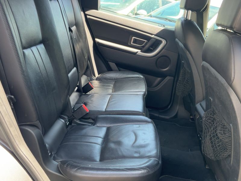 Land Rover Discovery Sport 2.0 Td4 HSE 2018 – снимка 19