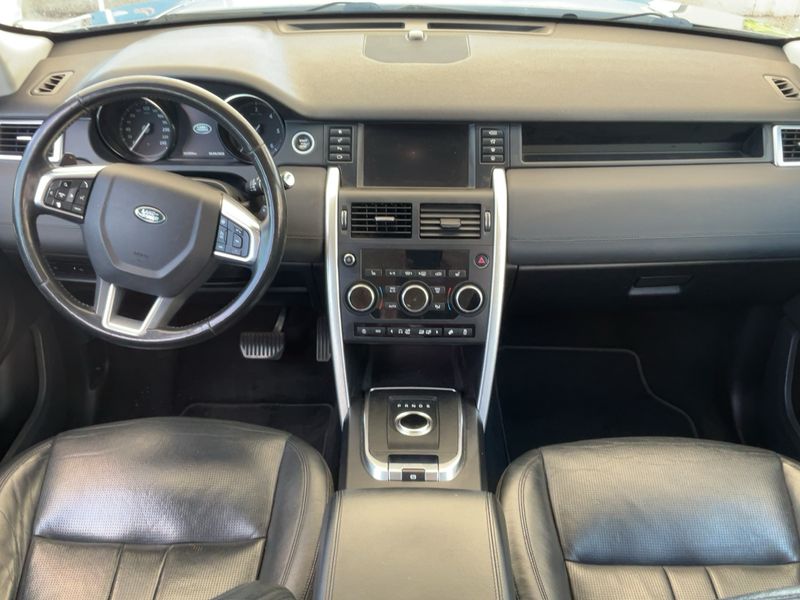 Land Rover Discovery Sport 2.0 Td4 HSE 2018 – снимка 17
