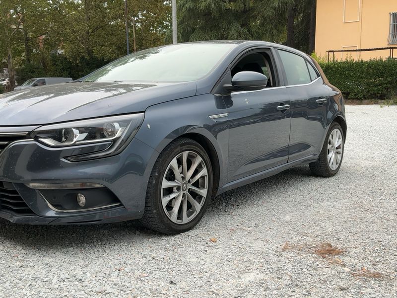Renault Megane 1.5 BLUE dCi Duel² 2019 – снимка 2