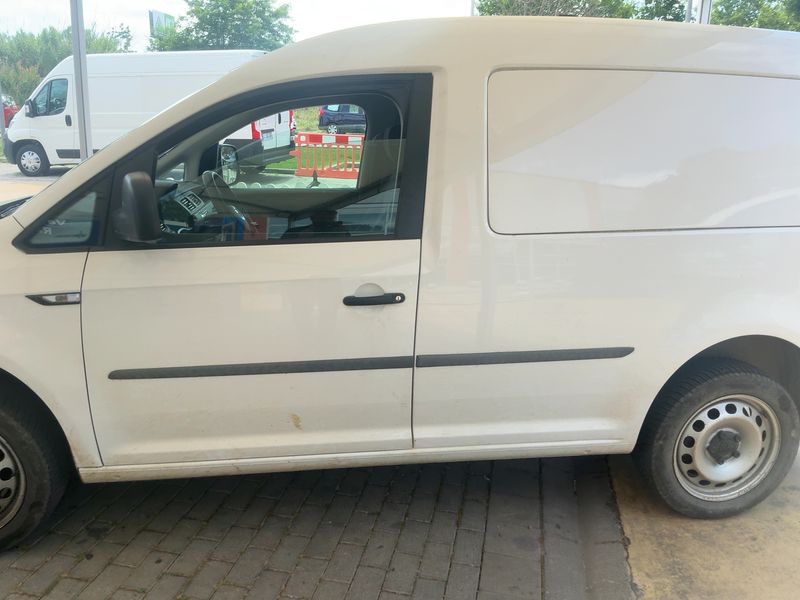 Volkswagen Caddy 2.0 TDI Kombi 4Motion BlueMotion Tech 2020 – снимка 4