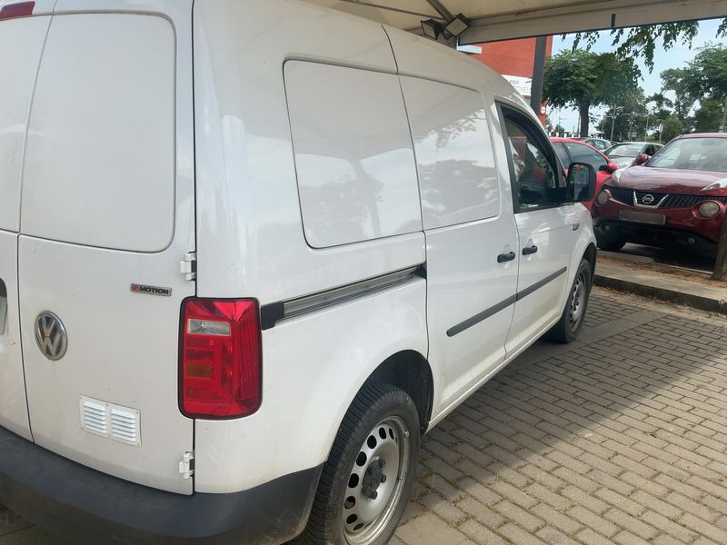 Volkswagen Caddy 2.0 TDI Kombi 4Motion BlueMotion Tech 2020 – снимка 8