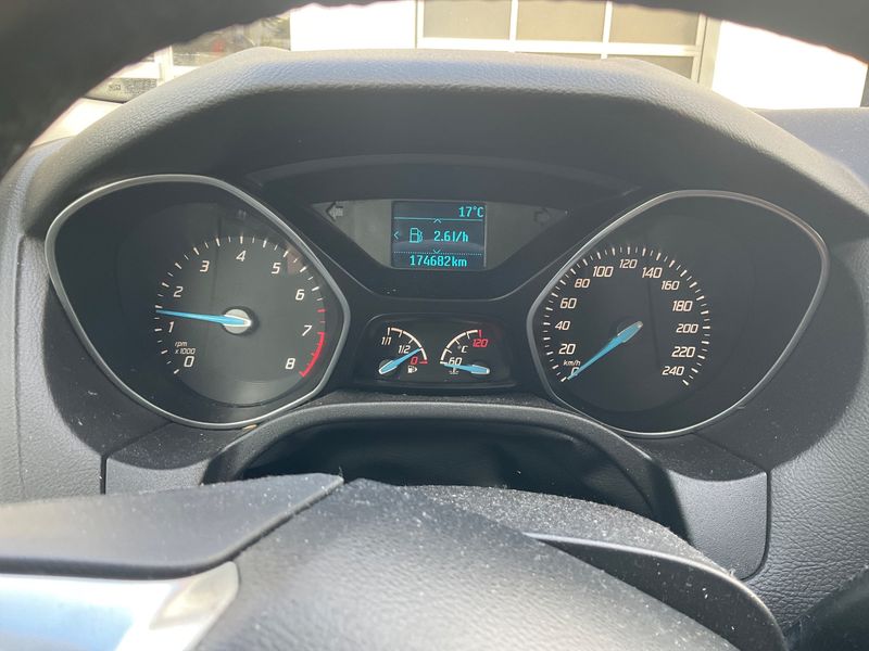 Ford Focus 1.0 EcoBoost SYNC Edition 2014 – снимка 4