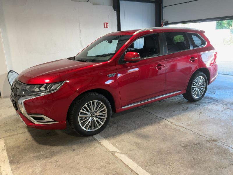 Mitsubishi Outlander 2.4 PHEV Plus Spirit 4WD 2020 – снимка 1