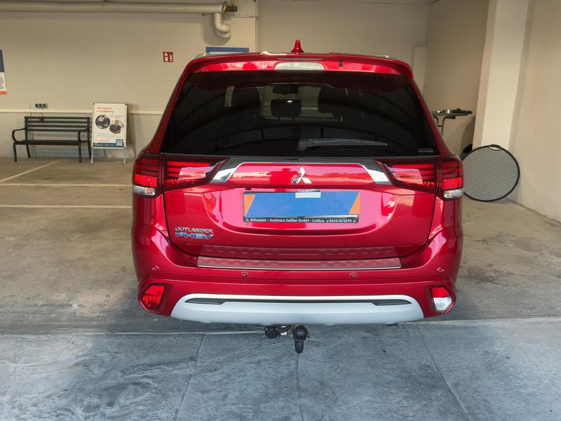 Mitsubishi Outlander 2.4 PHEV Plus Spirit 4WD 2020 – снимка 7