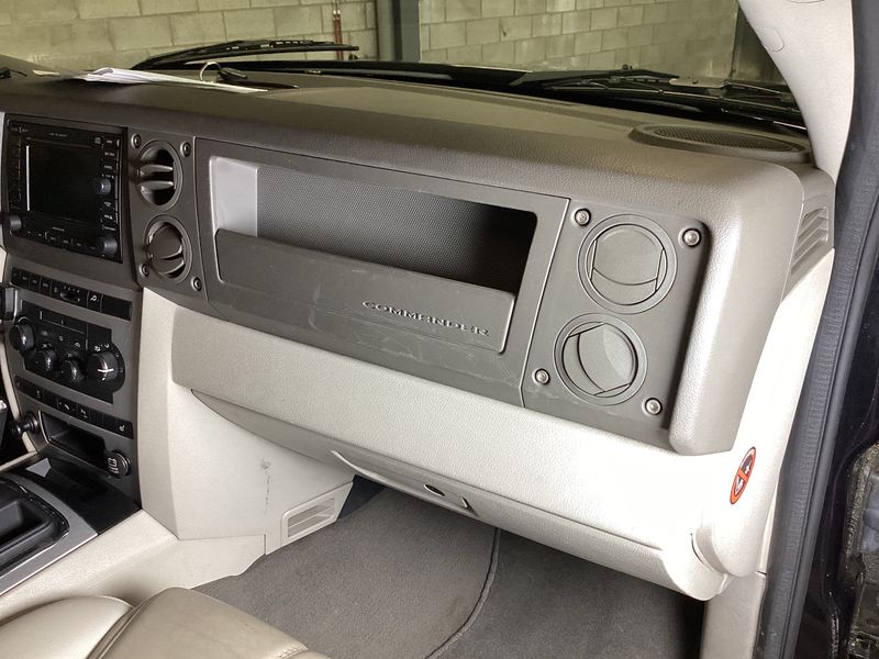 Jeep Commander 3.0 CRD V6 Limited 2008 – снимка 31
