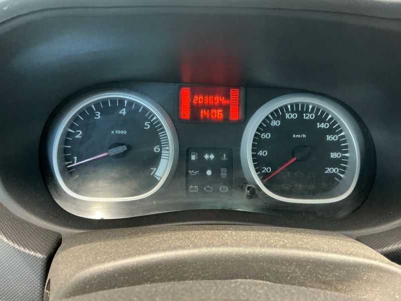 Dacia Duster 1.5 dCi Prestige 4x4 2012 – снимка 19