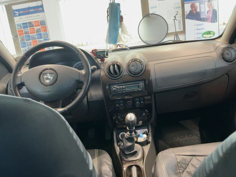 Dacia Duster 1.5 dCi Prestige 4x4 2012 – снимка 18
