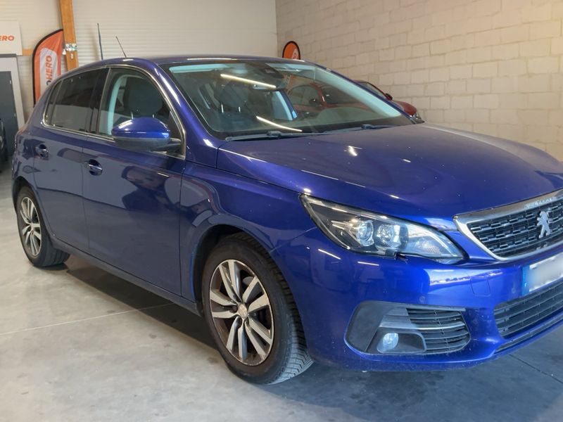 Peugeot 308 1.2 e-THP Allure 2020 – снимка 12