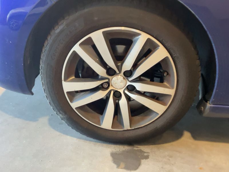 Peugeot 308 1.2 e-THP Allure 2020 – снимка 3