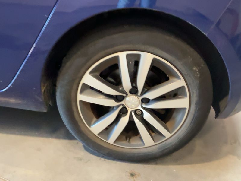 Peugeot 308 1.2 e-THP Allure 2020 – снимка 5
