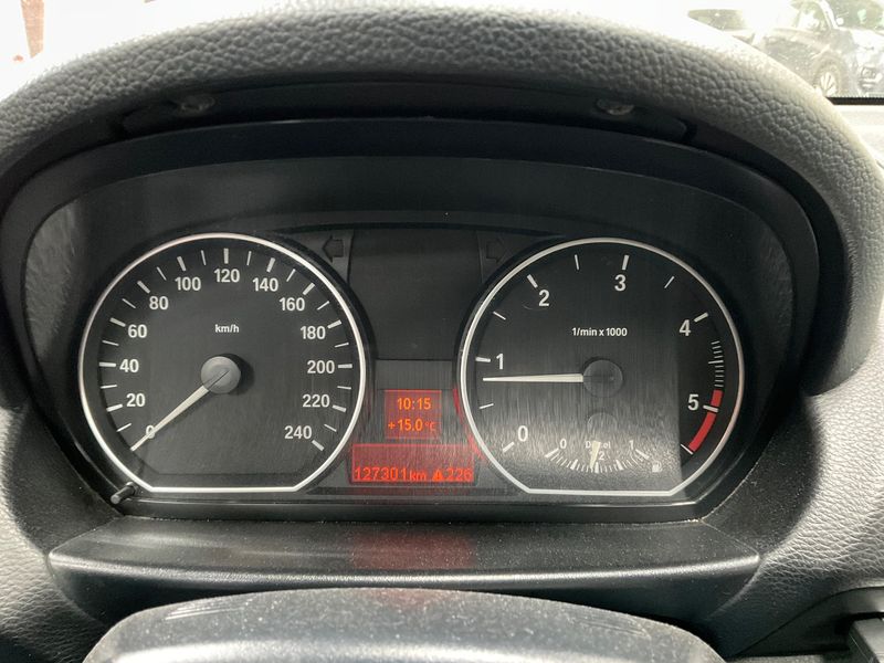 BMW 1er 118d 2013 – снимка 18