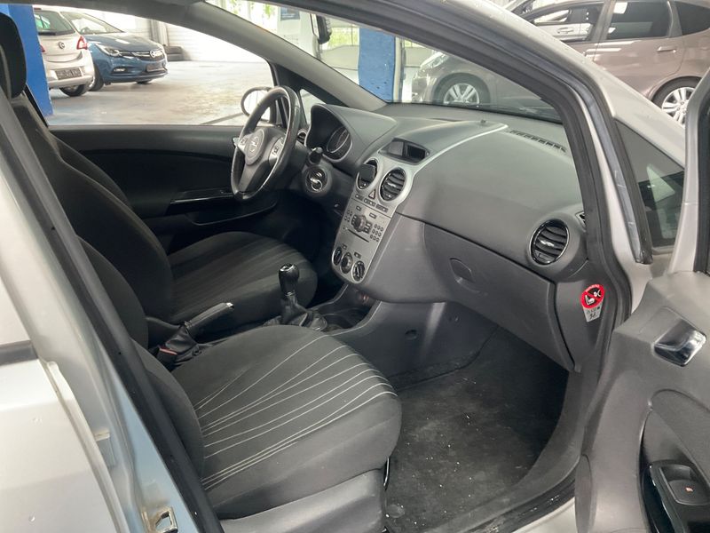 Opel Corsa 1.2 Edition 2009 – снимка 3