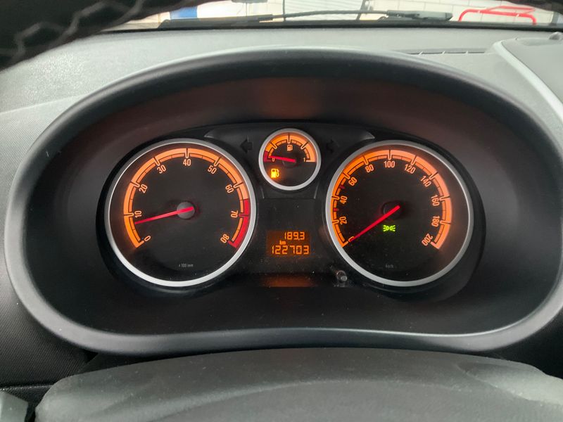 Opel Corsa 1.2 Edition 2009 – снимка 4