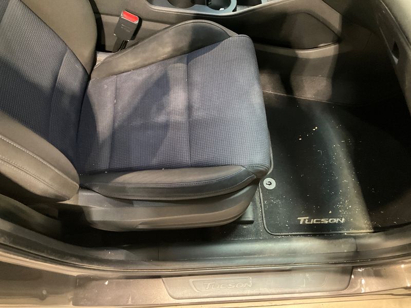 Hyundai Tucson 1.7 CRDi Creative 2WD 2017 – снимка 30