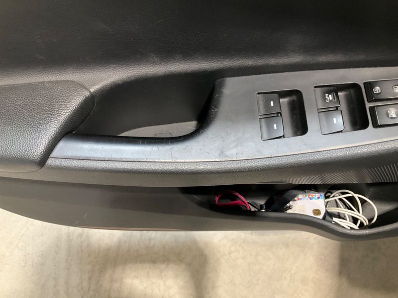 Hyundai Tucson 1.7 CRDi Creative 2WD 2017 – снимка 24