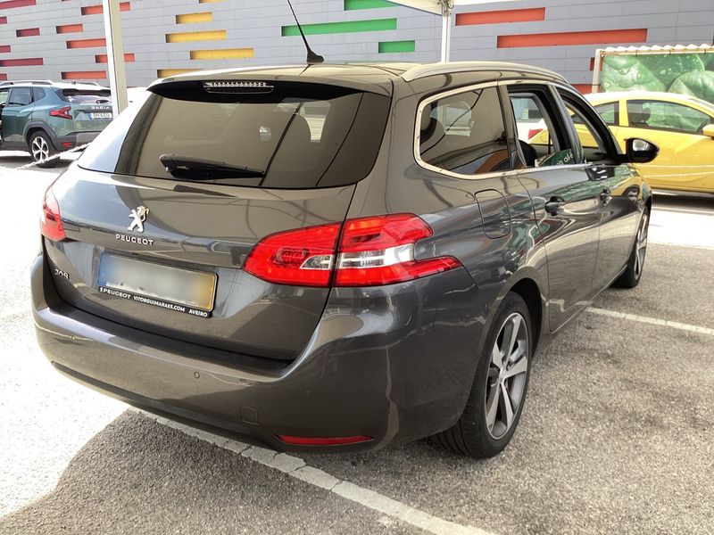 Peugeot 308 1.5 Blue-HDi Allure 2018 – снимка 8