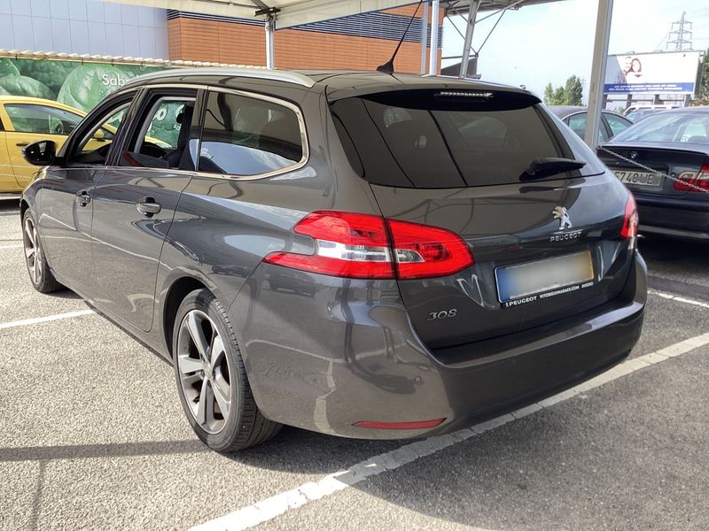 Peugeot 308 1.5 Blue-HDi Allure 2018 – снимка 6