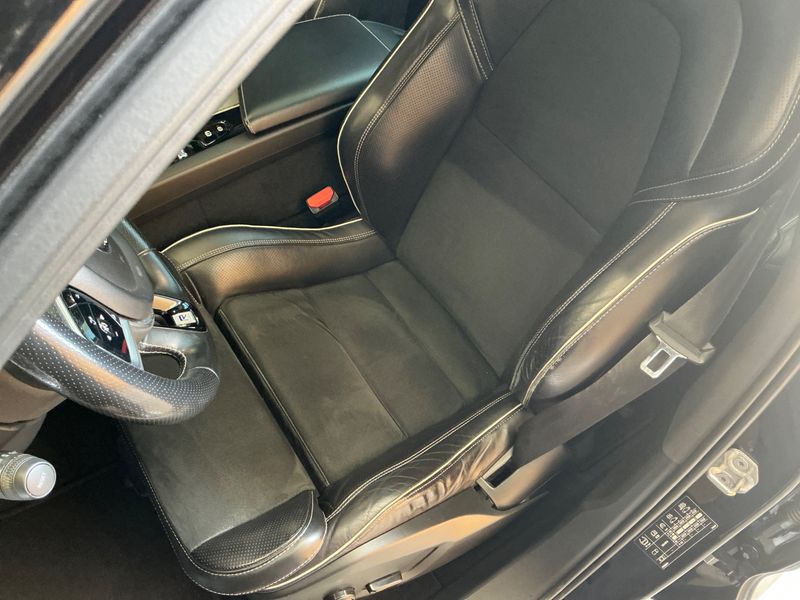 Volvo XC60 2.0 T8 Plug-in Hybrid R-Design AWD 2019 – снимка 23