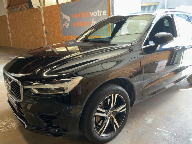 Volvo XC60 2.0 T8 Plug-in Hybrid R-Design AWD 2019 – снимка 2