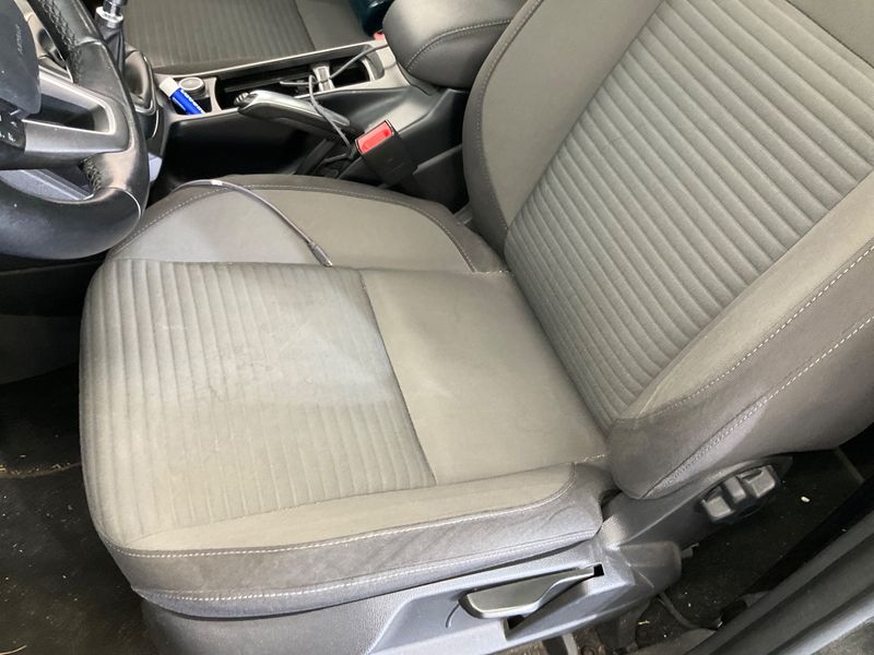 Ford C-Max 1.5 TDCi Titanium 2018 – снимка 41