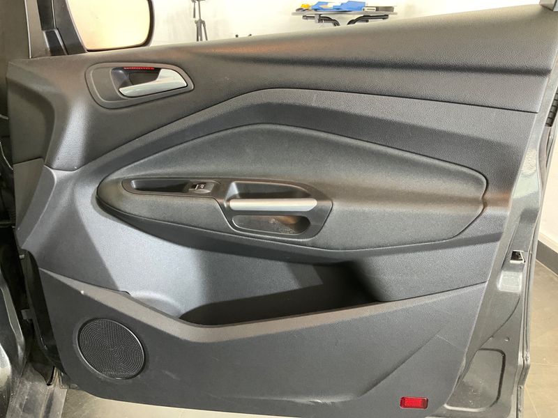Ford C-Max 1.5 TDCi Titanium 2018 – снимка 30