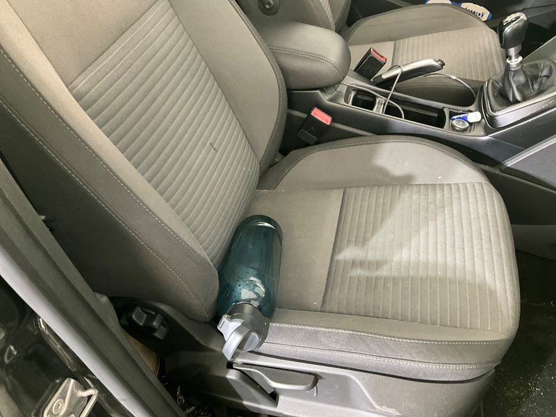 Ford C-Max 1.5 TDCi Titanium 2018 – снимка 39