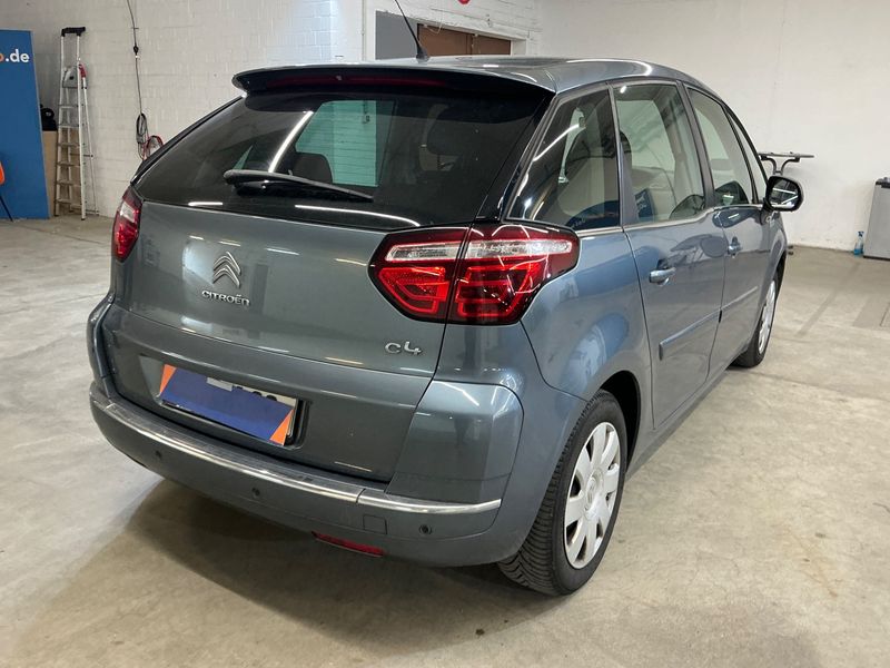 Citroen C4 Picasso 1.6 VTi Tendance 2011 – снимка 2
