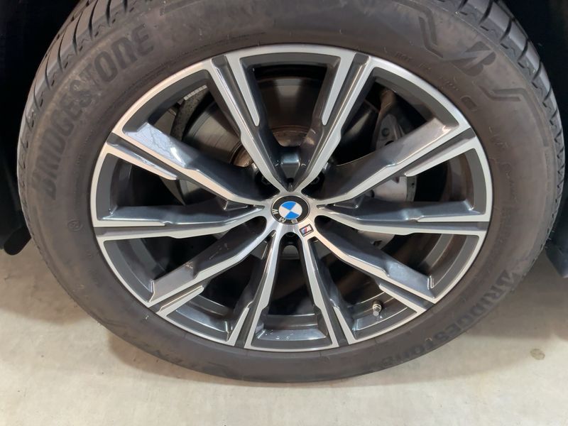 BMW X5 xDrive 30d Mild-Hybrid M Sport 2023 – снимка 3