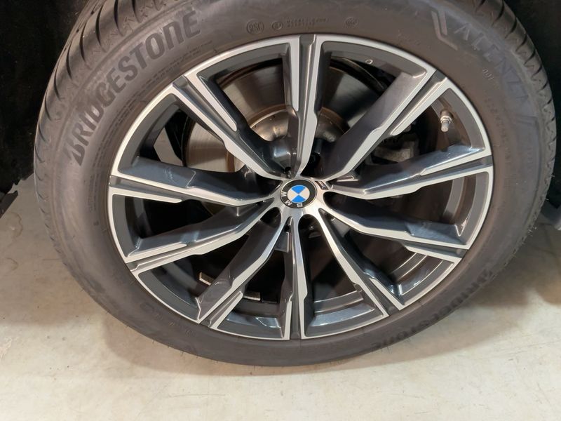 BMW X5 xDrive 30d Mild-Hybrid M Sport 2023 – снимка 9