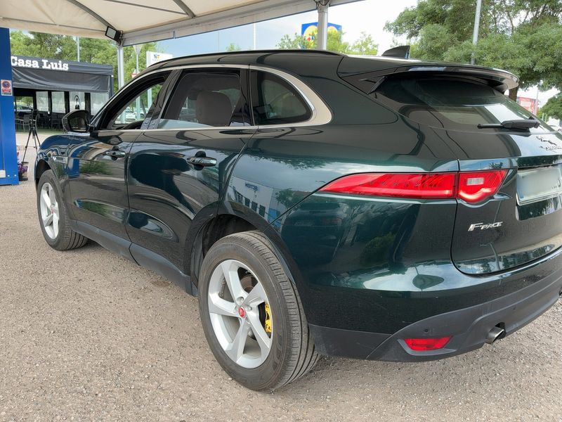 Jaguar F-Pace 25d Prestige AWD 2018 – снимка 6