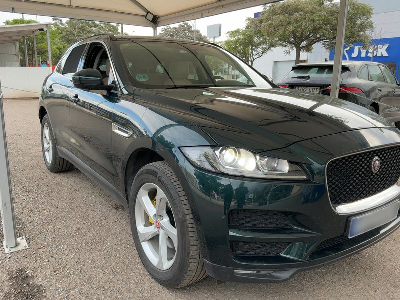 Jaguar F-Pace 25d Prestige AWD 2018 – снимка 12