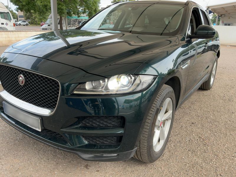 Jaguar F-Pace 25d Prestige AWD 2018 – снимка 1