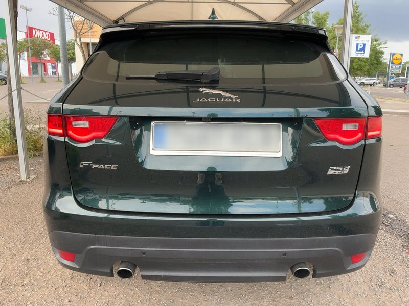 Jaguar F-Pace 25d Prestige AWD 2018 – снимка 7