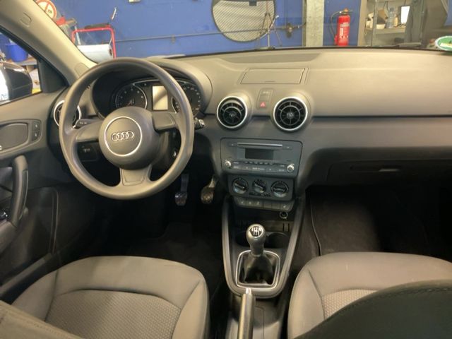 Audi A1 Sportback 1.4 TFSI 2017 – снимка 17