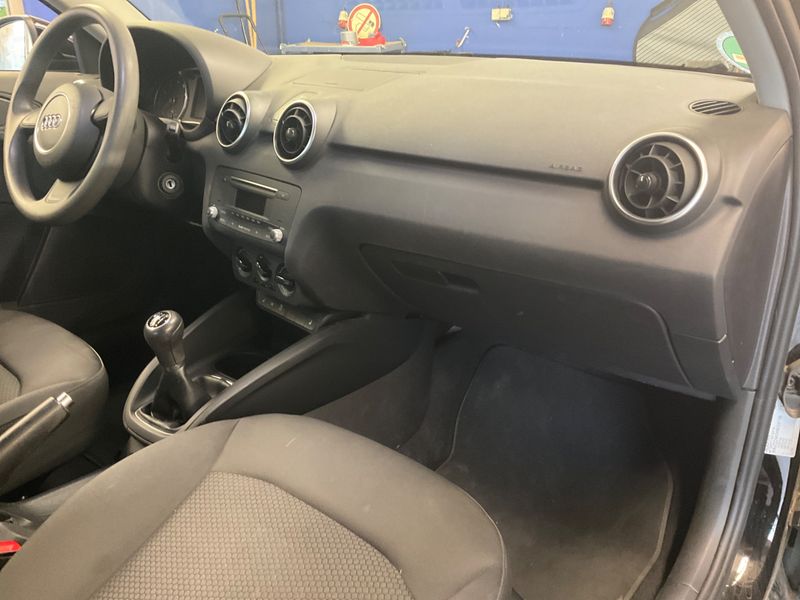 Audi A1 Sportback 1.4 TFSI 2017 – снимка 22