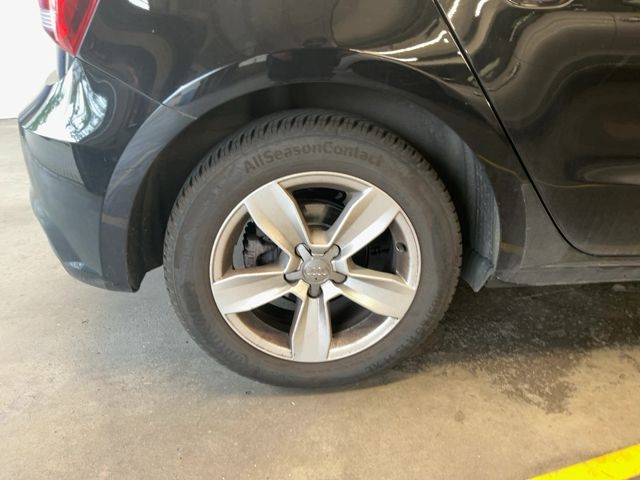 Audi A1 Sportback 1.4 TFSI 2017 – снимка 9