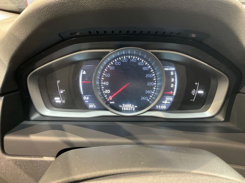 Volvo V70 2.0 D3 Momentum 2016 – снимка 18