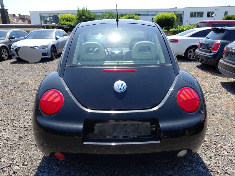 Volkswagen New Beetle 2.0 2000 – снимка 4