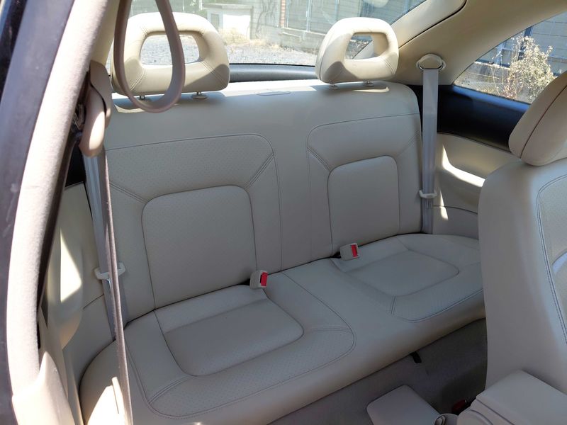 Volkswagen New Beetle 2.0 2000 – снимка 13
