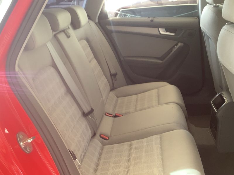 Audi A4 2.0 TDI 2013 – снимка 19
