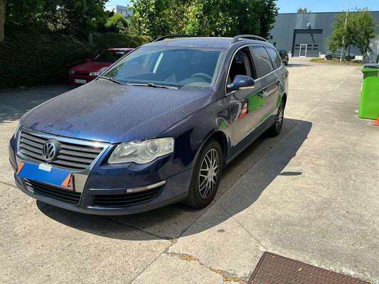 Volkswagen Passat 1.9 TDI Comfortline 2006 – снимка 1