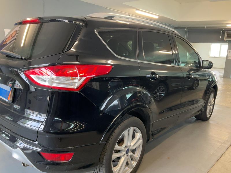 Ford Kuga 2.0 TDCi Individual 2016 – снимка 8