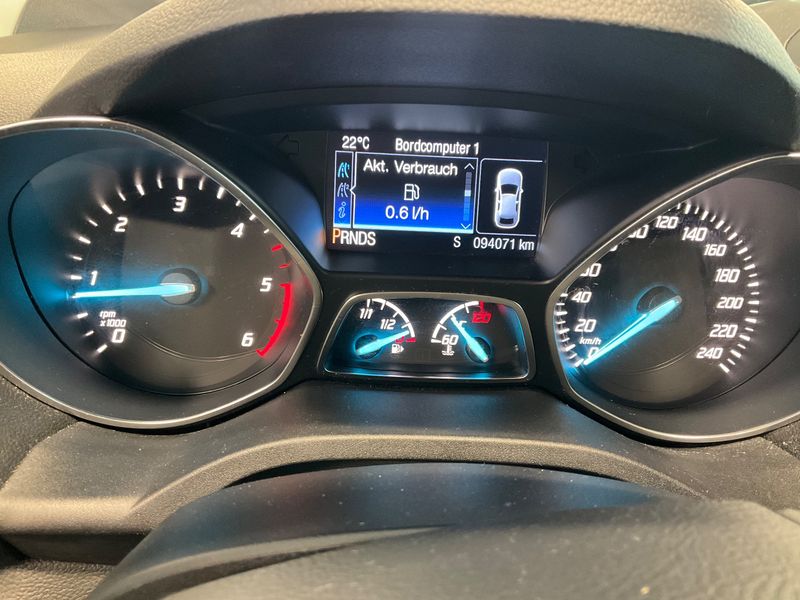 Ford Kuga 2.0 TDCi Individual 2016 – снимка 19