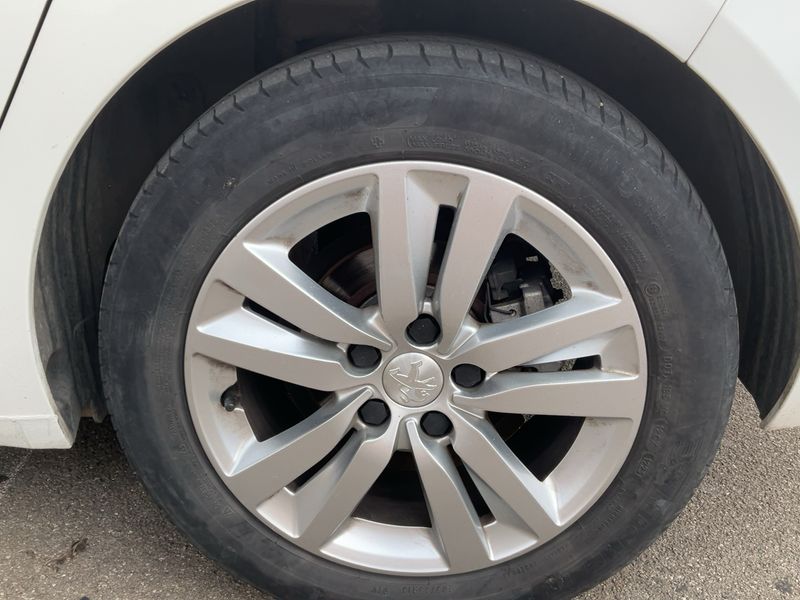 Peugeot 308 1.5 Blue-HDi Business 2019 – снимка 5