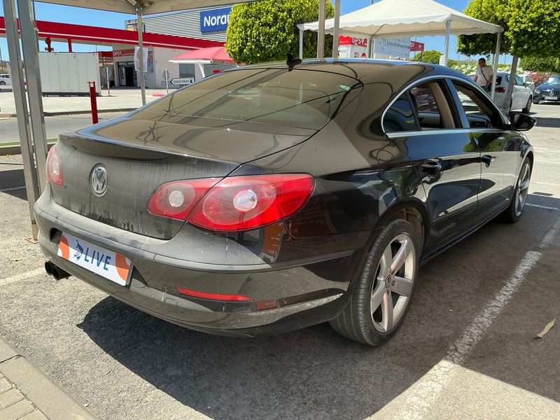 Volkswagen Passat CC 2.0 TDI 2009 – снимка 2