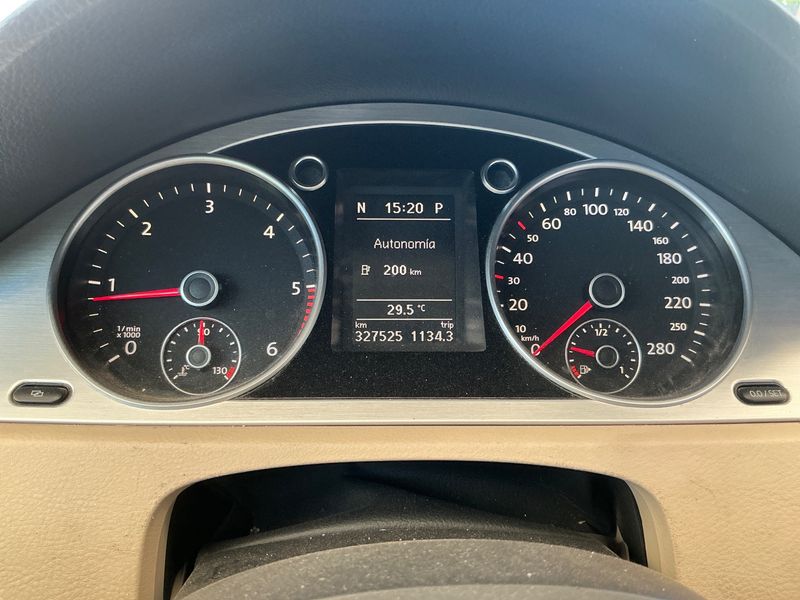 Volkswagen Passat CC 2.0 TDI 2009 – снимка 4