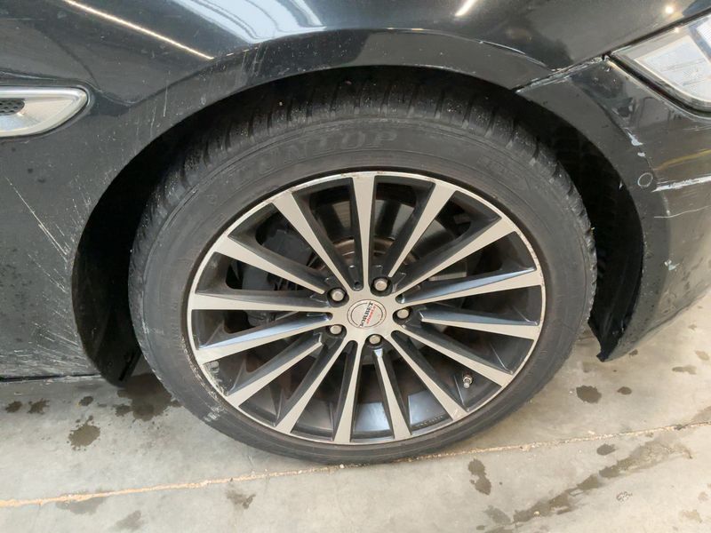 Jaguar XF 20d Prestige 2015 – снимка 11